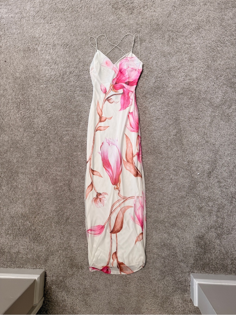 Never worn Windsor Floral Bodycon Dress